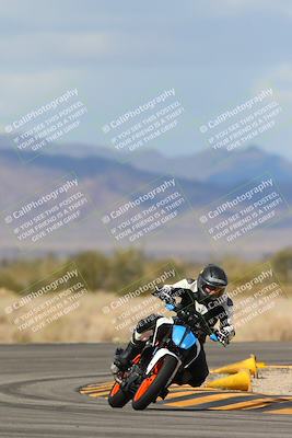 media/Feb-08-2024-Racers Edge (Thu) [[c658ab1530]]/3-B Group/Session 2 (Turn 4 Entry)/